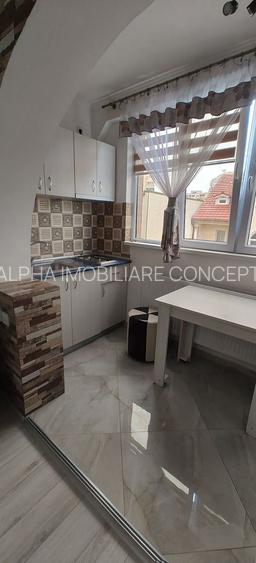 PENSIUNE+ SPATIU COMERCIAL - TROCADERO - 10