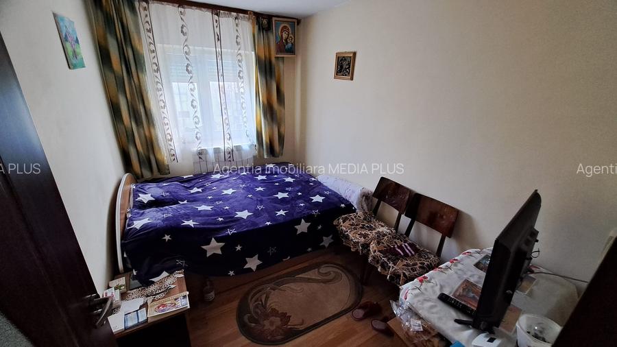 Apartament cu 3 camere decomandat-Micro 16 - 3