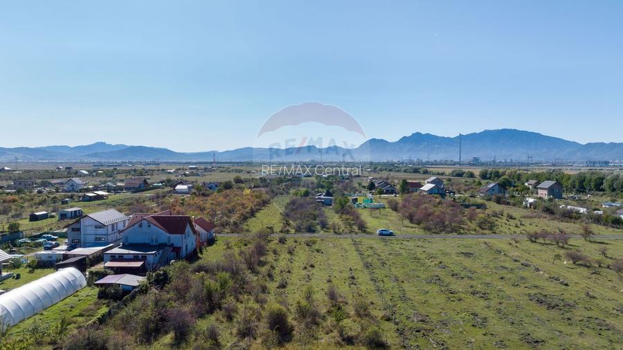 Teren Sanpetru -livada, Strada Nucului, 1296mp, apa, gaz, curent - 10