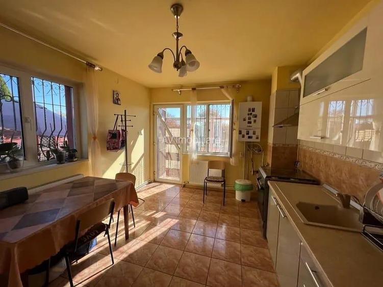 VANZARE CASA P+M PREDESTI PRAHOVA TEREN 1200 MP TOATE UTILITATILE - 12