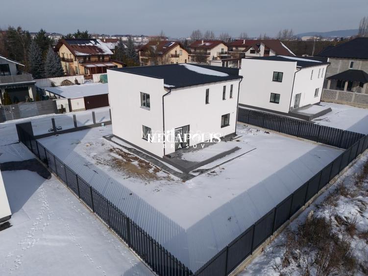 Casa Stil Mediteranean/ Intrare in Sanpetru - 11