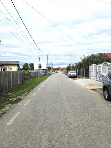 Teren de vanzare 1000mp in Stefanestii de Jos, la sosea si cu utilitati - 14
