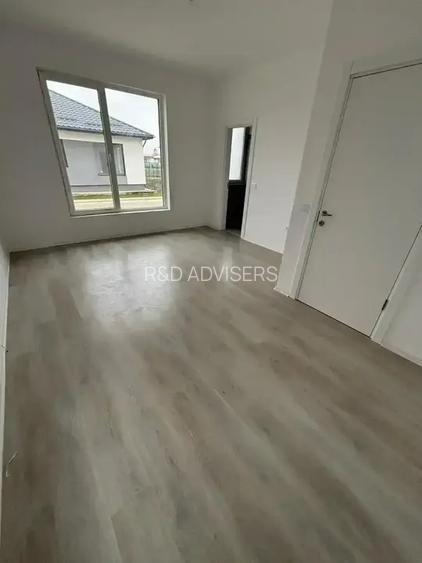 Casa De Vanzare 4 Camere | Finalizata | Curte Parcarea | Bariera - 9