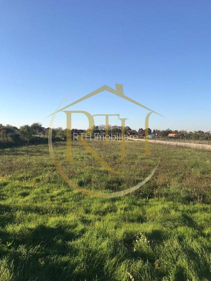 Vand teren intravilan Zona Fraidorf,comison ,,0'' - 7