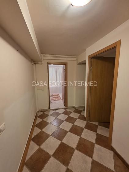 Apartament 2 camere, statiunea Mamaia - Butoaie 69999 euro - 3