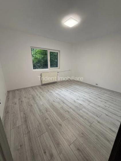 (apartament/ birou) 3 camere /Stefan cel Mare -  Parcul Tei / Aleea Deleni - 6
