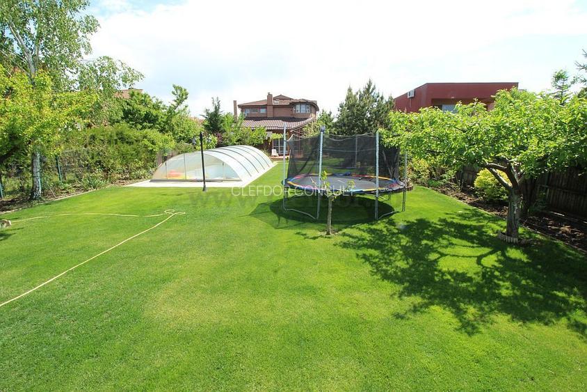 Vila Individuala cu Piscina- Pretabila pentru GRADINITA - 22