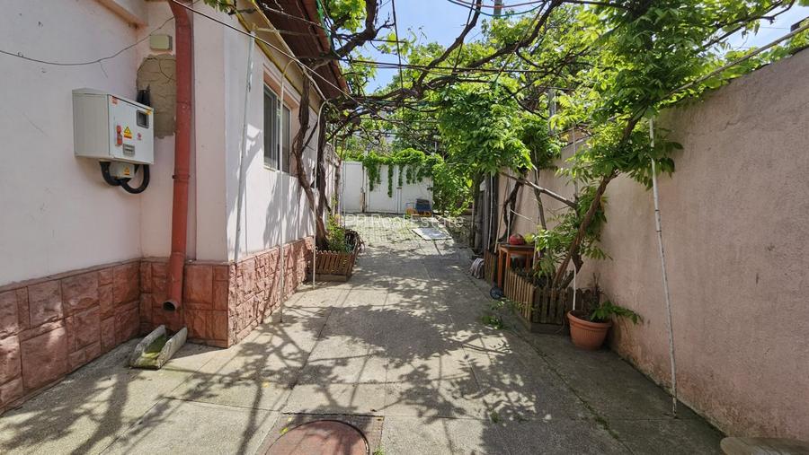 Faleza Nord - strada Unirii - teren 986 mp + casa (langa Scoala Colibri) - 15