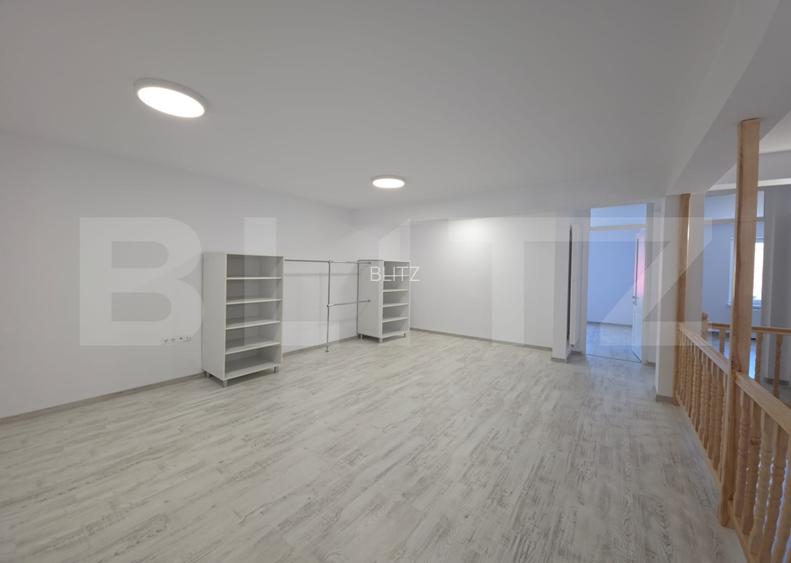 Casă de vânzare, 281 mp, zona Corunca