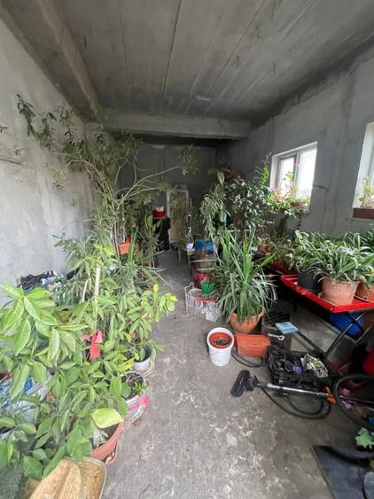 Casa de Vanzare cu teren spatios,zona Pantelimon-Delfinului,langa Mega Mall&Lac;