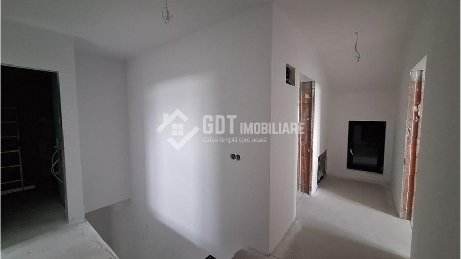 Casă individuală P+M de vânzare în Cisnădie, Șoseaua Sibiului – 299.000 €