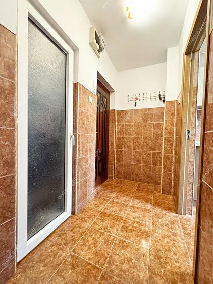 Apartament cu 2 camere, etajul 2, în cartierul Micro 16.
