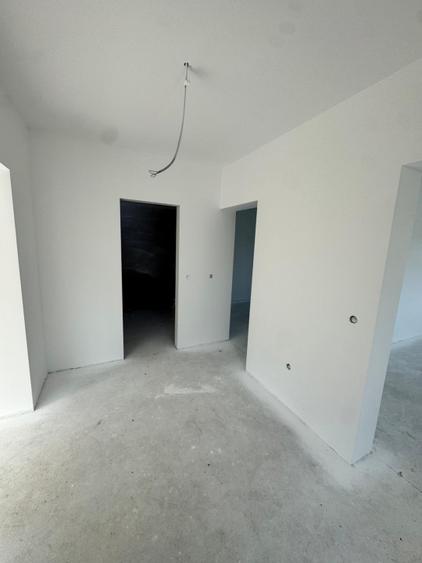 Casă individuală eficientă energetic, teren 9 ari, încălzire în pardoseală