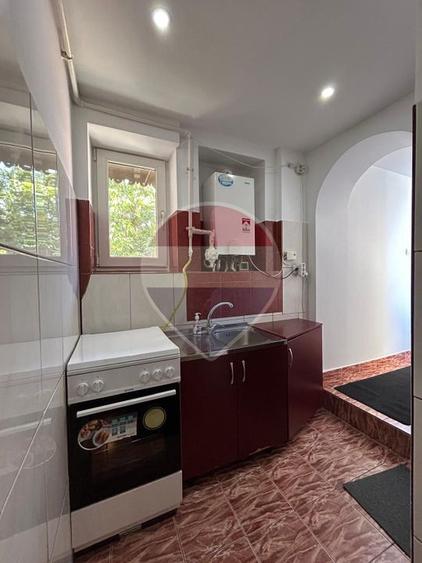 Vanzare Apartament 2 Camere Dec. în Vilă Ideal Rezidential sau Airbnb