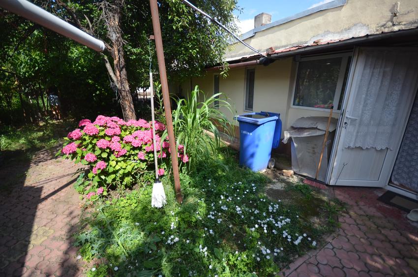 Casă 4 camere - curte 600 metri - Colentina - Andronache