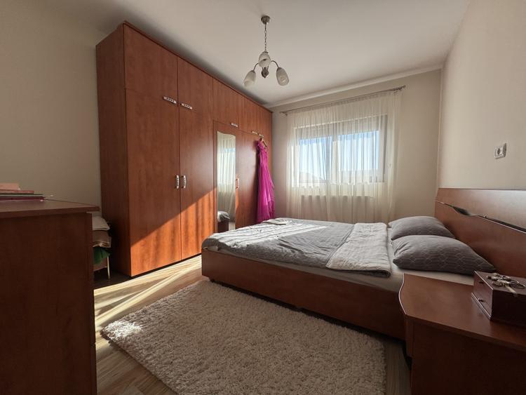 Duplex 4 camera, 120mp utili, 330mp teren-Mosnita Noua