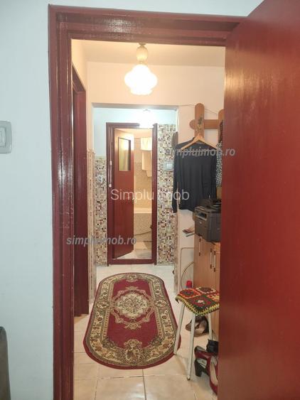 Brancoveanu 2 camere decomandat Huedin Sector 4 - 8