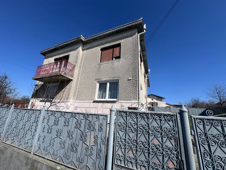 Casa spatioasa de vanzare in Feleac