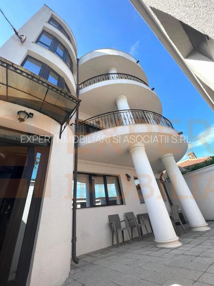 Vila impresionanta P+3, Bulevardul Mamaia, zona Tomis II - 11