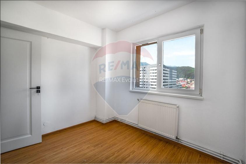 Apartament cu 4 camere de inchiriat |2 BAI | RACADAU| COMISION 0% - 17