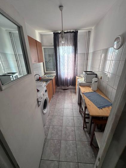Apartament 2 camere CANTEMIR, Fara Risc, etaj intermediar