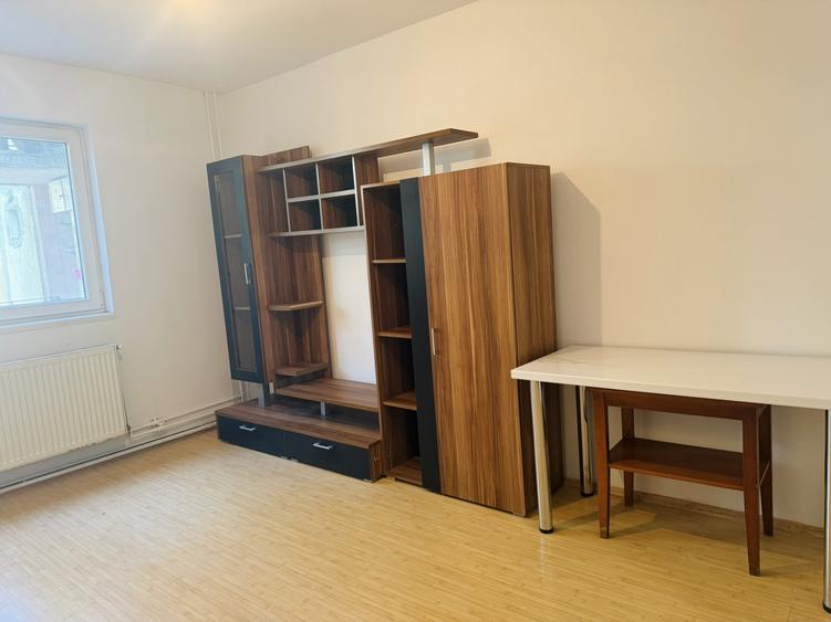Garsoniera de 22mp + debara de 4 mp - zona Bogdanestilor Timisoara