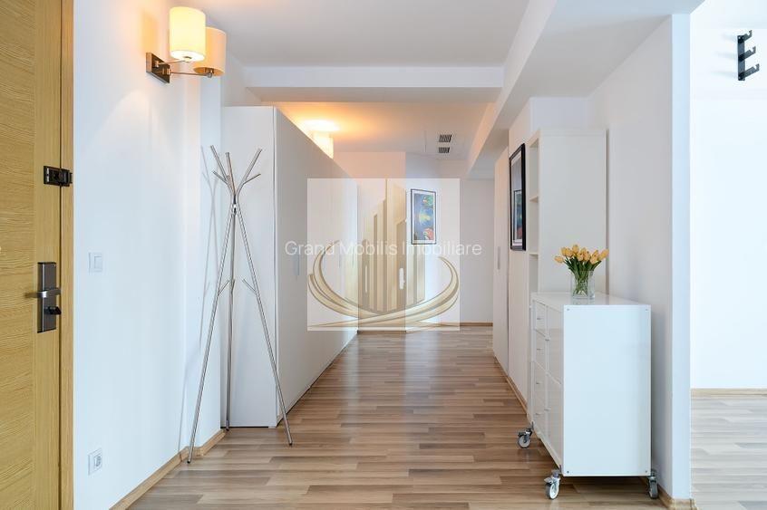 Apartament 3 camere | 2 băi | 84 mp | Etaj 10 Sector 4