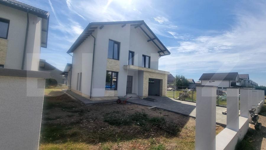 Casa de vanzare, 245 mp, teren 400 mp, zona Strejnicu