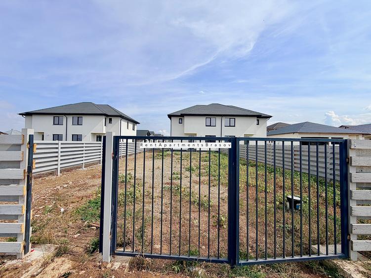 CASA TIP DUPLEX - TARLUNGENI ZONA IZVOR - BRASOV