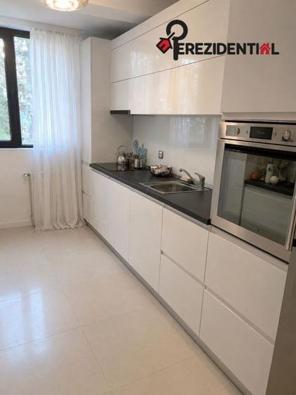 APARTAMENT 2 CAMERE PARC SEBASTIAN CU LOC PARCARE