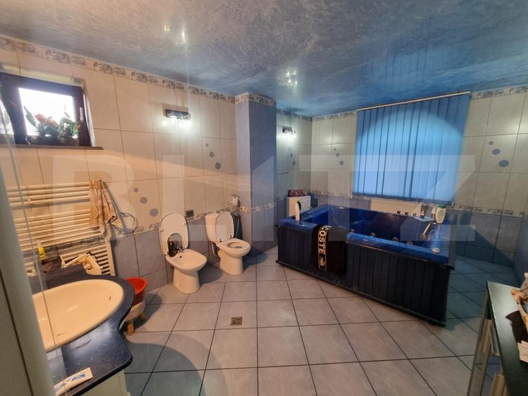Casa S+P+2, teren 1200 mp, zona Lapus