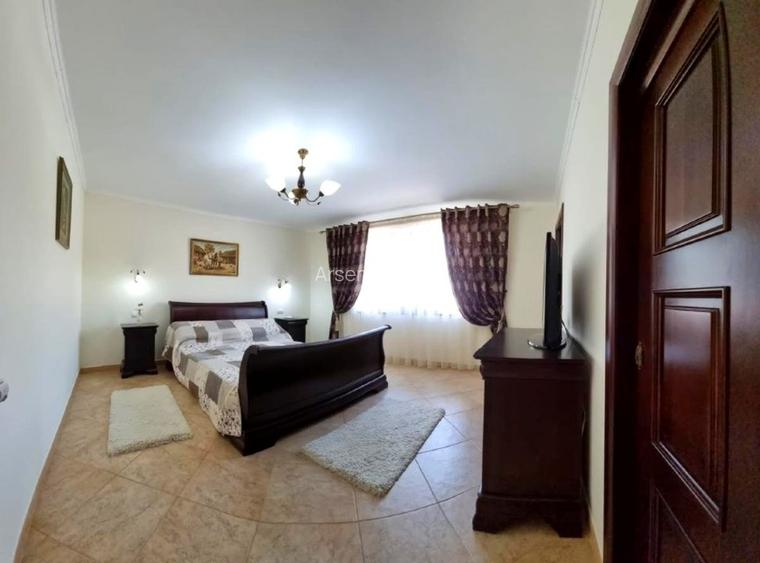 Vilă 330 mp · 1500 mp teren · Buzău — 1h15 din București, lângă pădure - 9