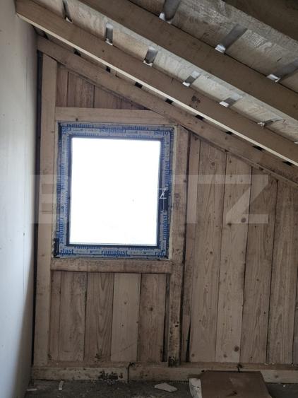 Casa frumoasa cu 3 camere in Ciurbesti - 12