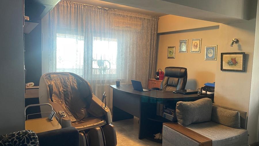 Apartament 4 camere de vânzare Cartier Lapus- 104 mp sup totala