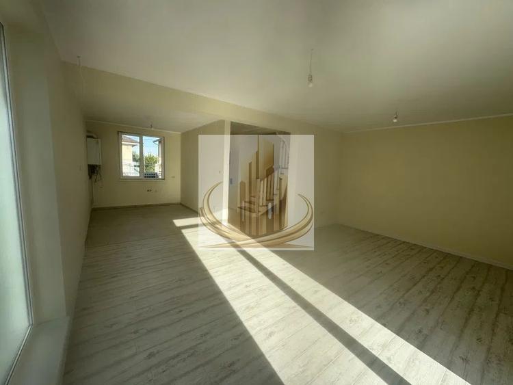 Duplex de închiriat în Giroc – 96 mp utili, 4 camere , teren 270 mp