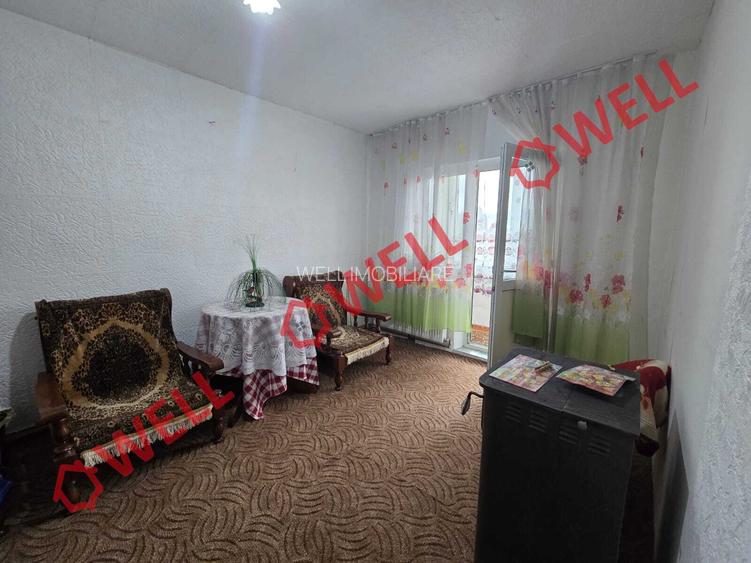 Apartament cu 3 camere de vânzare pe strada Ciucaș!