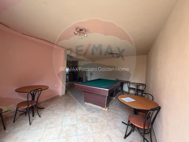 Casa si spatiu comercial (P+1 ) de vanzare - 2