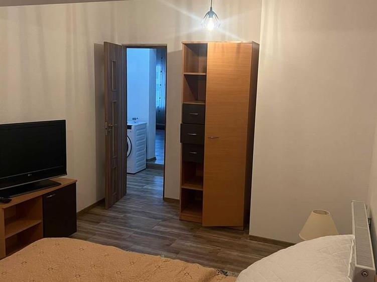Vand apartament 55mp 3 camere - parter - central