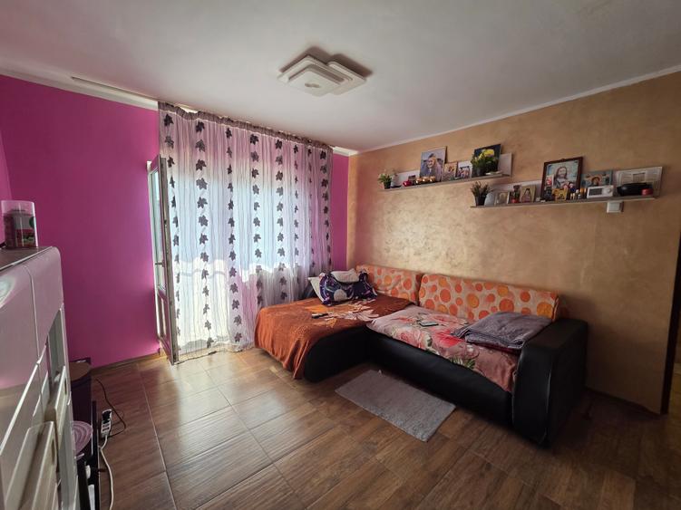 Apartament cu doua camere etaj 3 Parc CFR Adjud