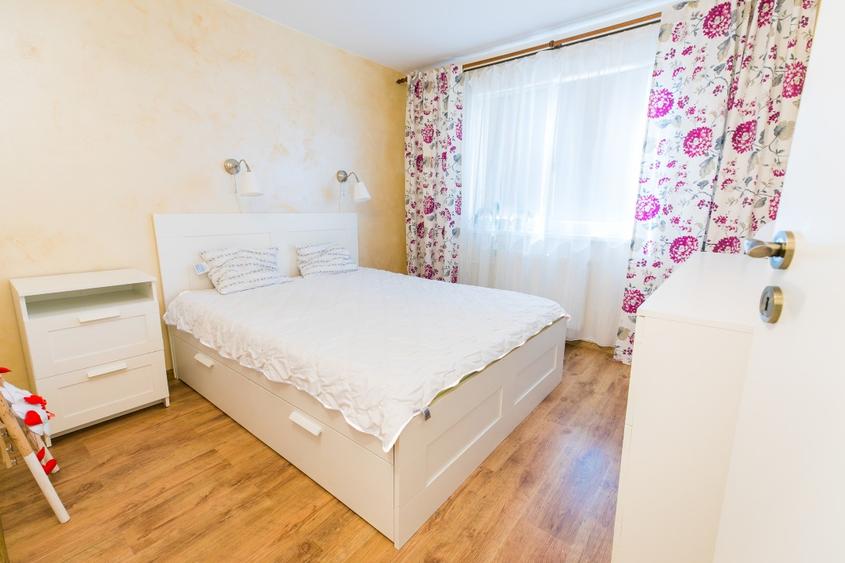 Apartament cu 3 camere, complet mobilat si utilat, zona Craiovita Piata Orizont