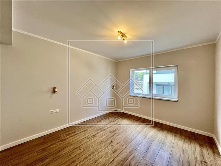 Penthouse deosebit, 3 camere, dressing - 2 bai