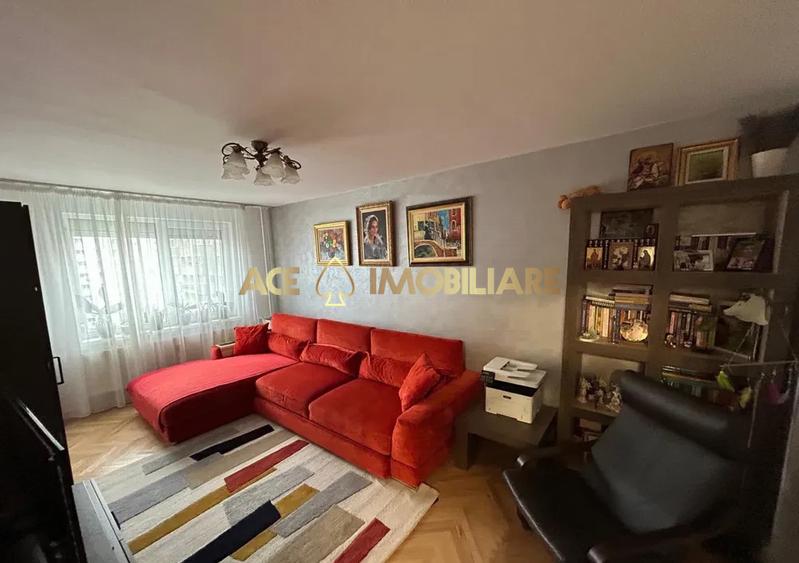 3 Camere de inchiriat | Dristor | Metrou | Decomandat