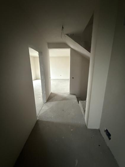 Duplex cu garaj 5 camere - 123,57 mp utili -  Floresti!