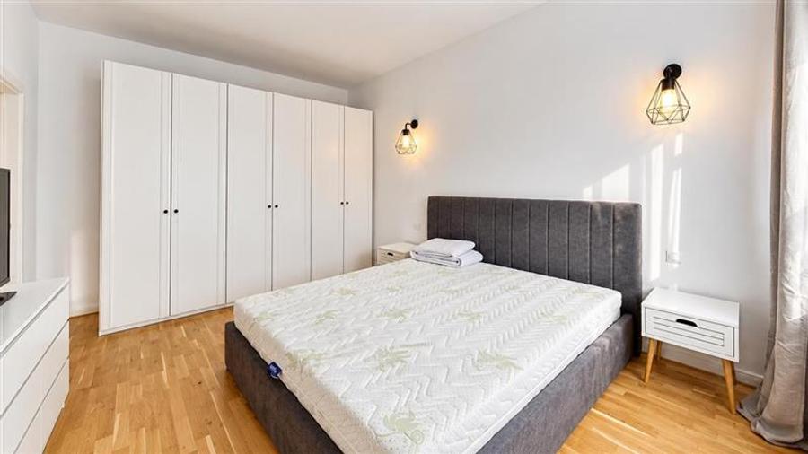 Pet friendly! Garsoniera de inchiriat, la casa, Sanpetru