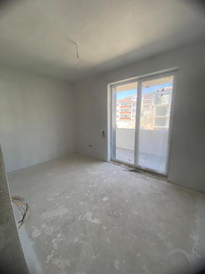 2 camere, 37mp – parțial finisat, perfect de amenajat