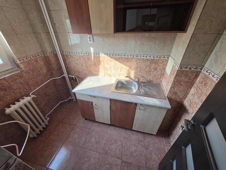 Titan Grigorescu garsoniera et 3/10 sdec mobilat utilata langa metrou la 5 minut