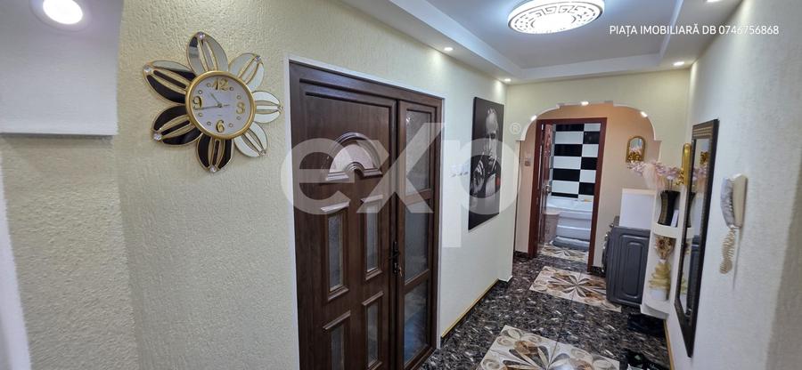 Apartament unic de 4 camere (reorganizat inteligent), Mobilat & Utilat - etaj 2