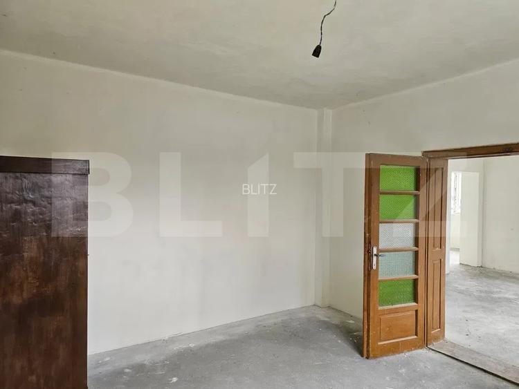 Casa de vanzare cu 3 camere, 2050 mp, zona Tatarasti - 5