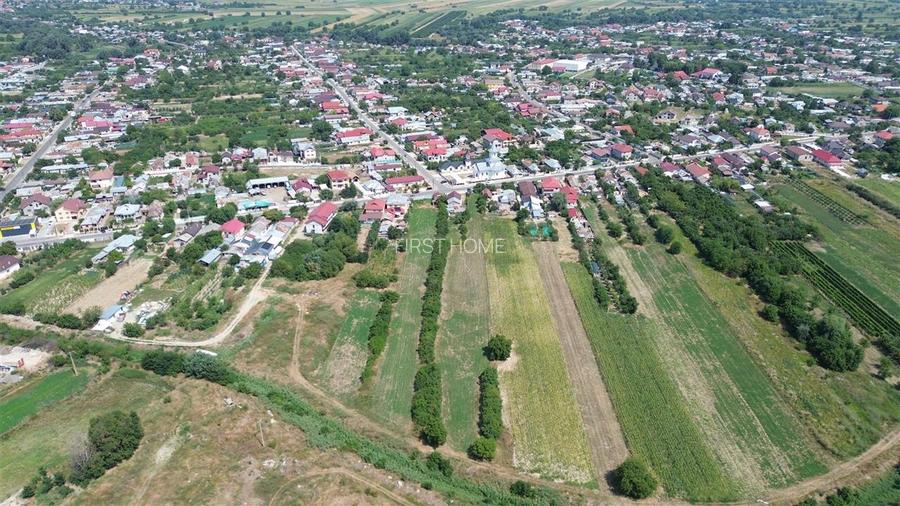 Teren  4.699mp sat Milcov de vanzare la sosea - 19