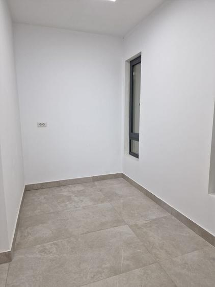 Piata Unirii Apart nou finisaje lux 131 mp plus curte 200 mp garaj